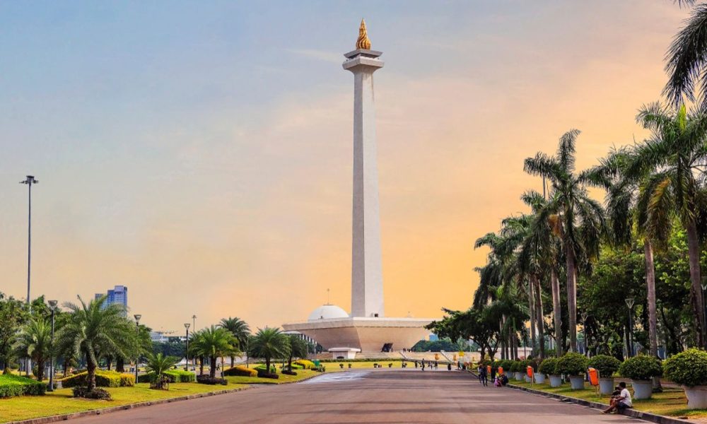 monas